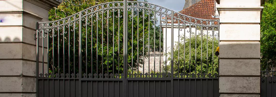 Wooden Swing Gate Repair in Oswego, IL